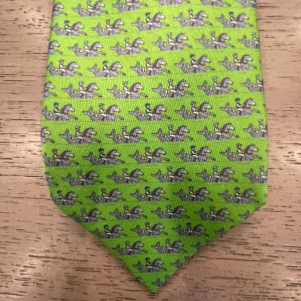 HERMES Horses with Rider in Vivid Green Luxury Silk Tie EUC - Picture 1 of 9